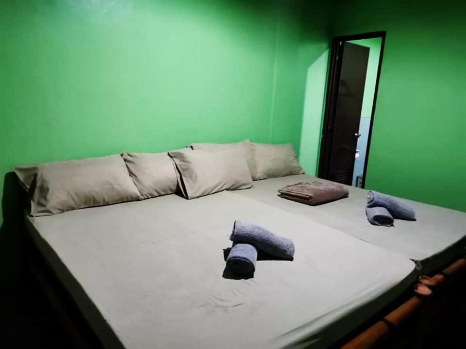 In-N-Out Hostel Siquijor Exterior photo