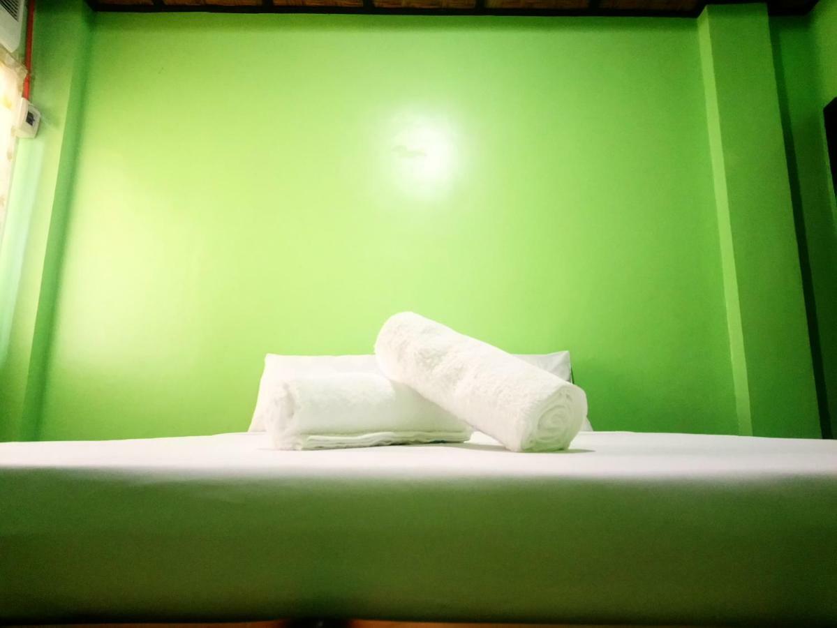 In-N-Out Hostel Siquijor Exterior photo
